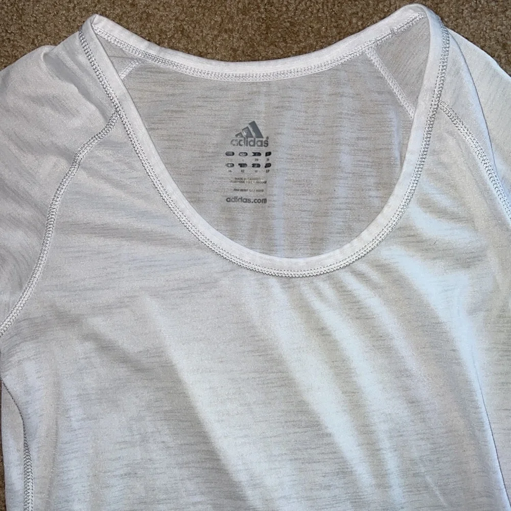 Women’s White Adidas Scoop Neck Athletic Workout t-shirt short sleeve